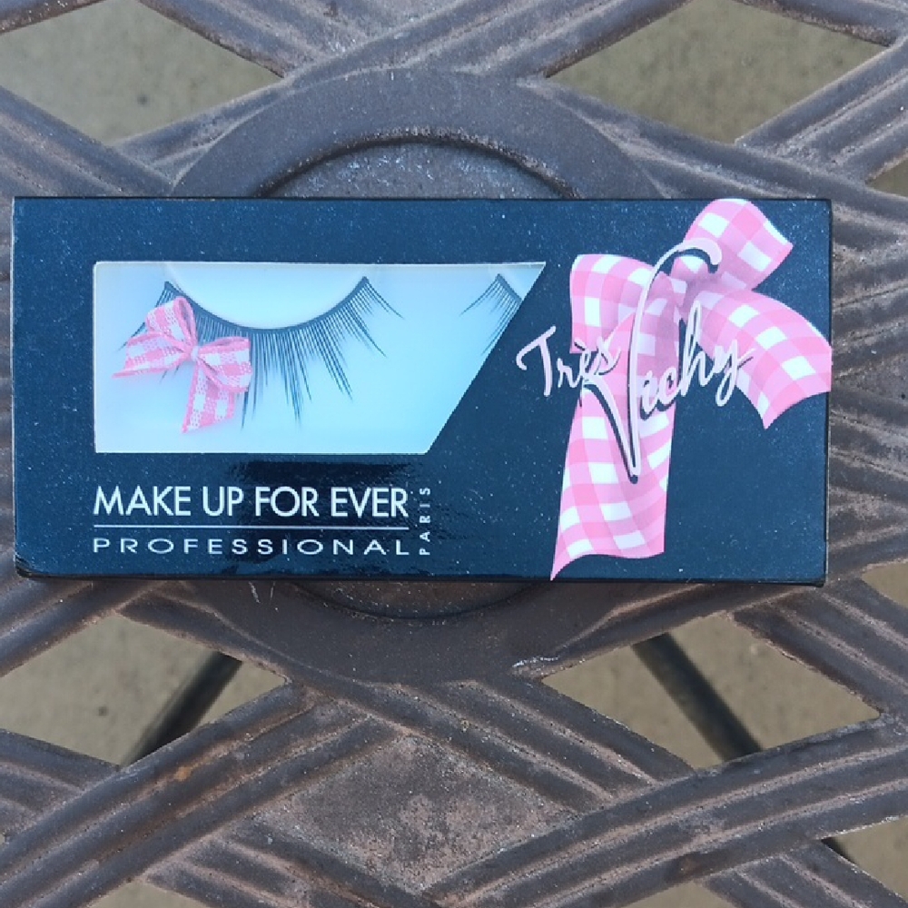 Makeup Forever Tres Vichy Eyelashes & Eyelashes Glue - 160